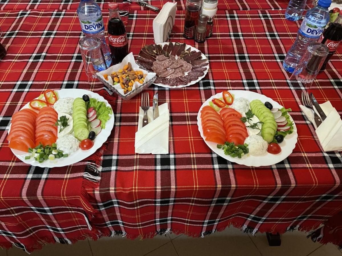 Family Hotel Panorama Sarnitsa ภายนอก รูปภาพ
