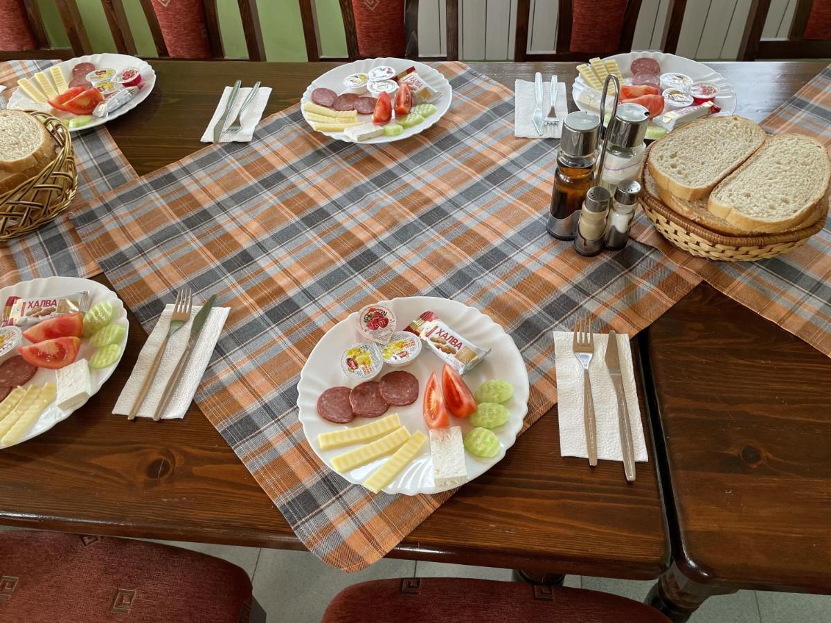 Family Hotel Panorama Sarnitsa ภายนอก รูปภาพ