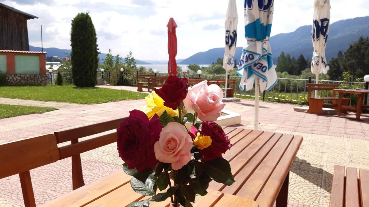 Family Hotel Panorama Sarnitsa ภายนอก รูปภาพ