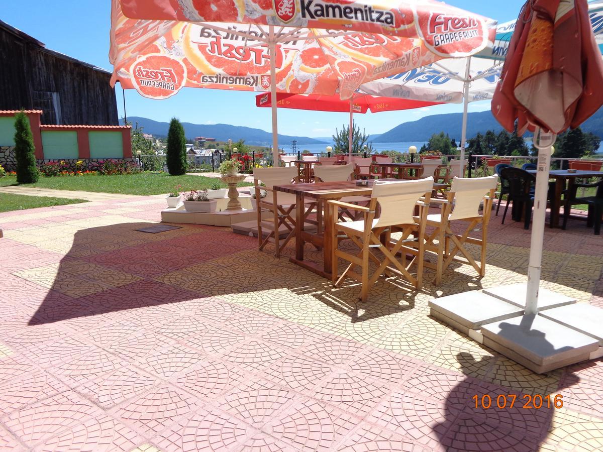 Family Hotel Panorama Sarnitsa ภายนอก รูปภาพ