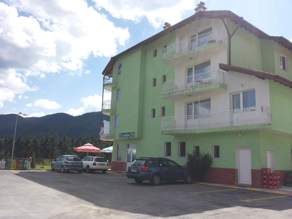 Family Hotel Panorama Sarnitsa ภายนอก รูปภาพ