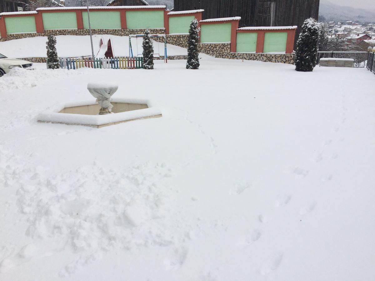 Family Hotel Panorama Sarnitsa ภายนอก รูปภาพ