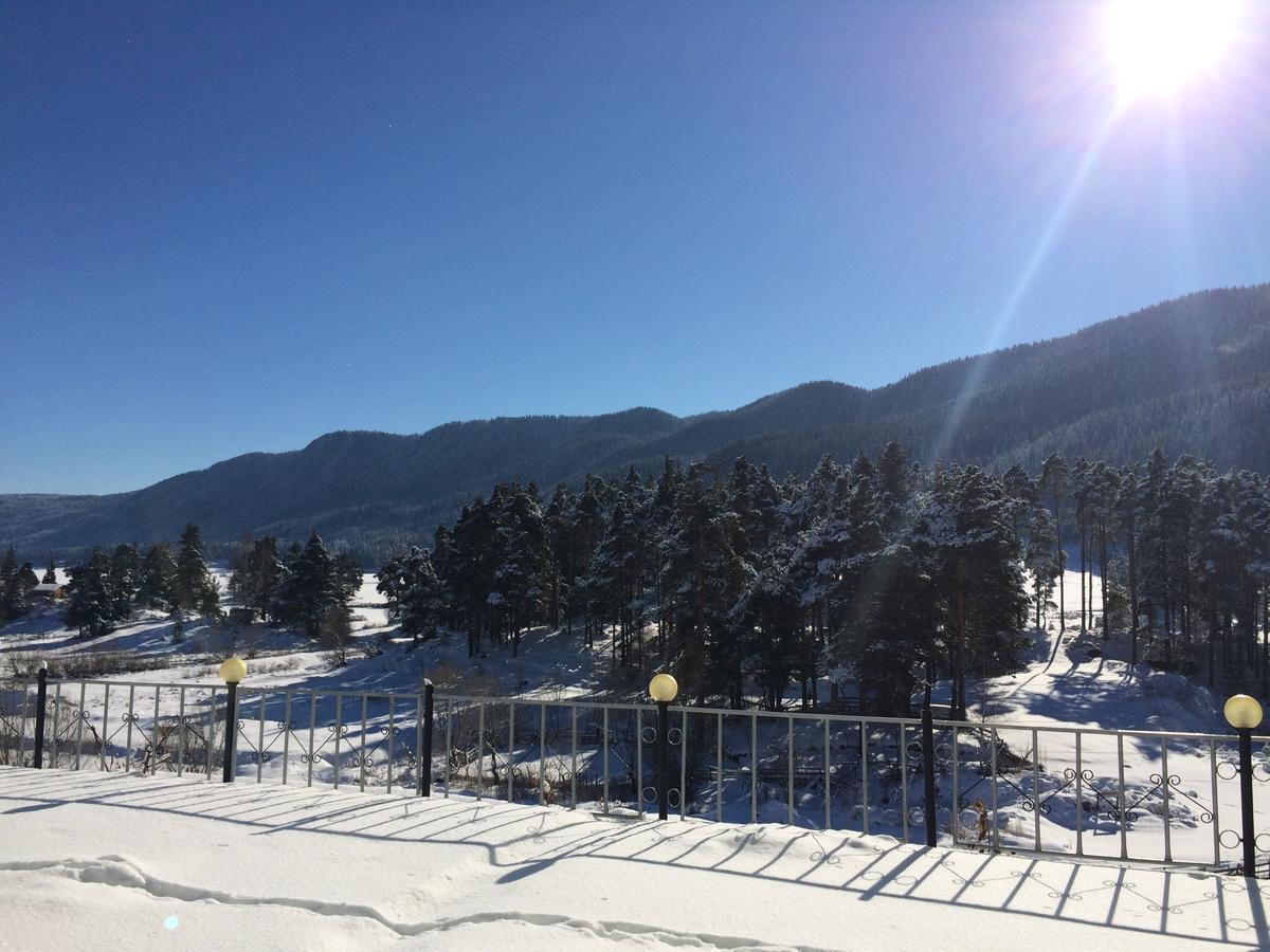 Family Hotel Panorama Sarnitsa ภายนอก รูปภาพ