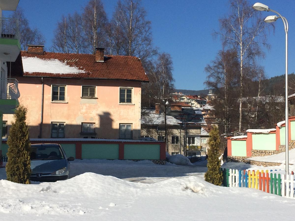 Family Hotel Panorama Sarnitsa ภายนอก รูปภาพ