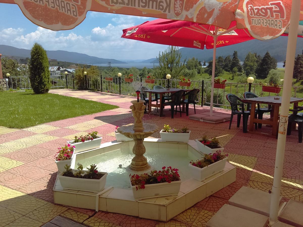 Family Hotel Panorama Sarnitsa ภายนอก รูปภาพ